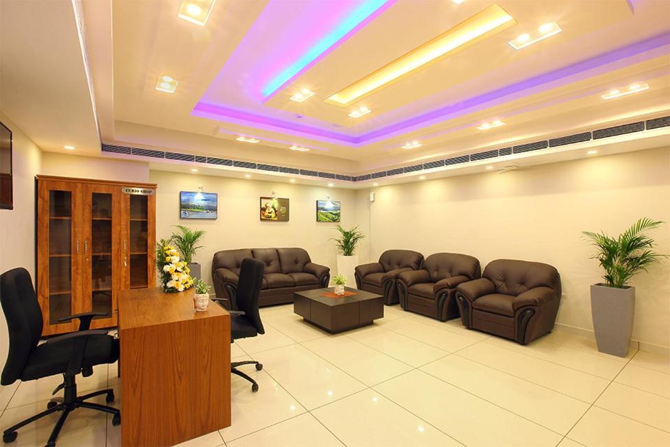 Lumbini Supreme Hotell Thrissur Exteriör bild