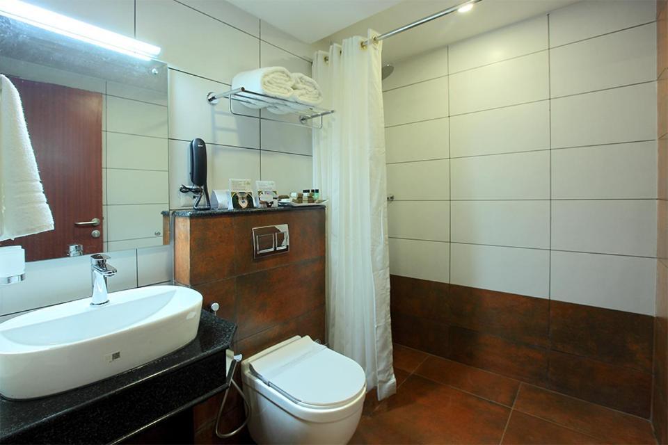 Lumbini Supreme Hotell Thrissur Exteriör bild