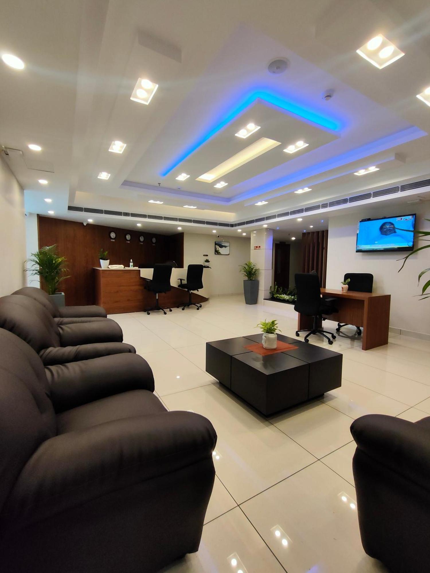 Lumbini Supreme Hotell Thrissur Exteriör bild